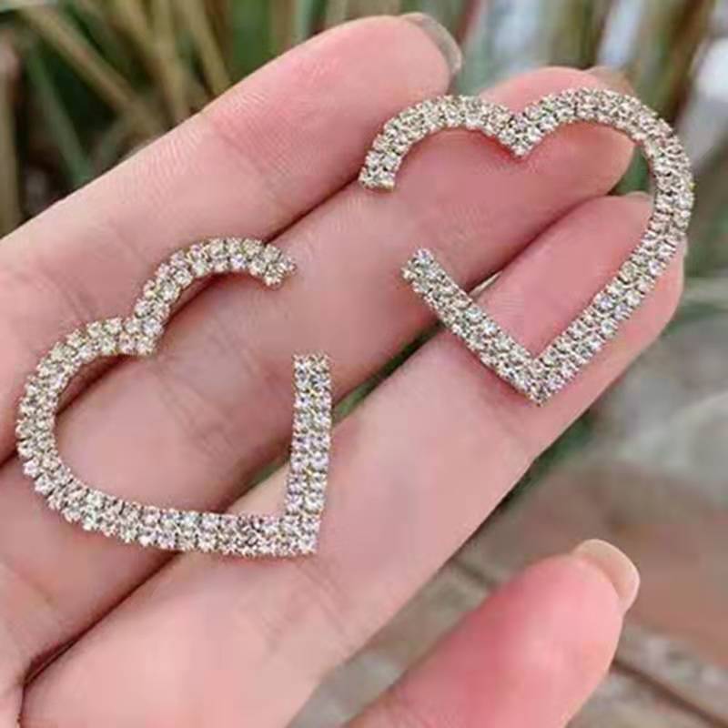S925 sterling silver ear pins full of diamonds, love Korean version of personality Internet celebrity cold wind hoop earrings