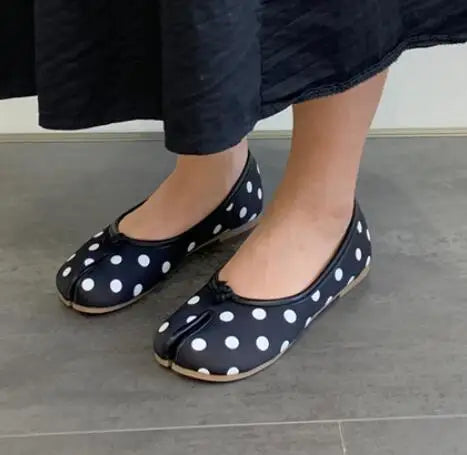 Ninja Girl Split-Toe Flats – Microfiber Leather Stealth Mode Comfort