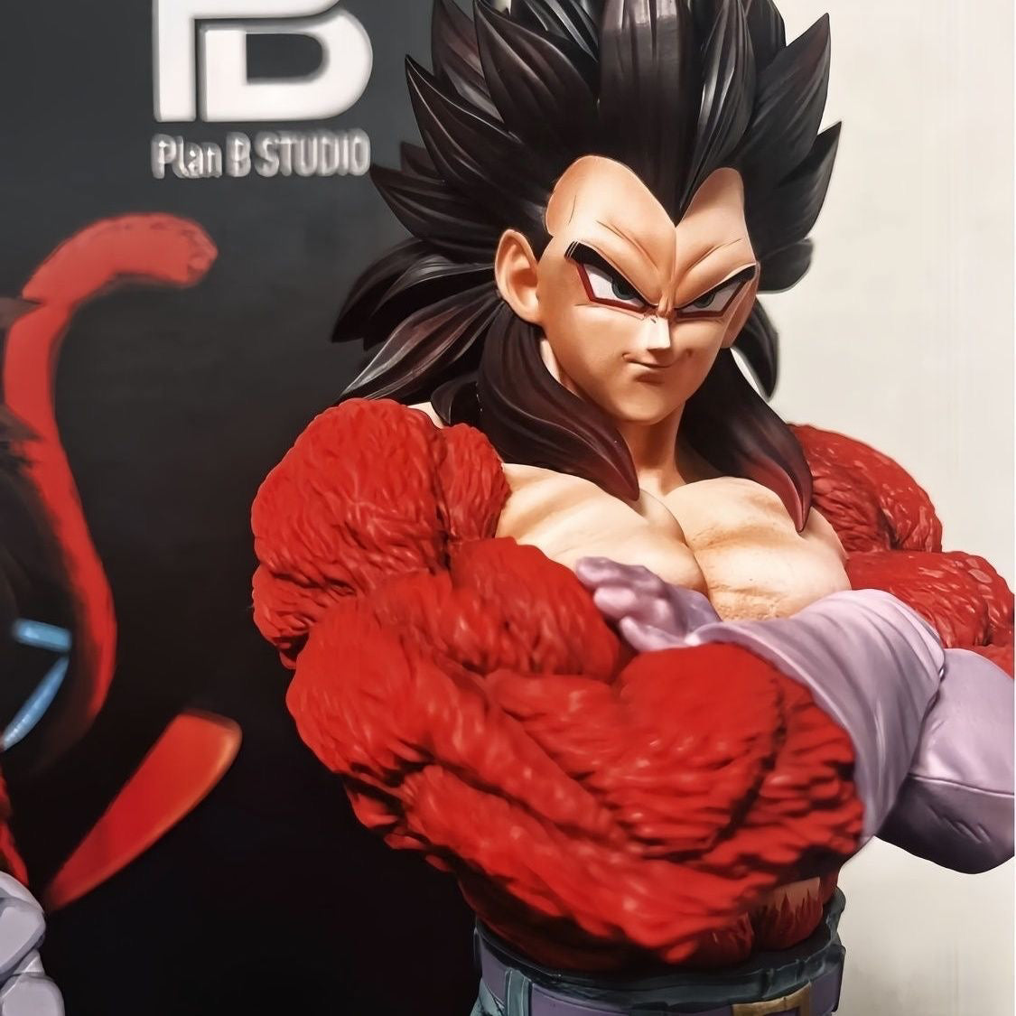 Saiyan Duality: SSJ4 Vegeta Double-Headed Figure
