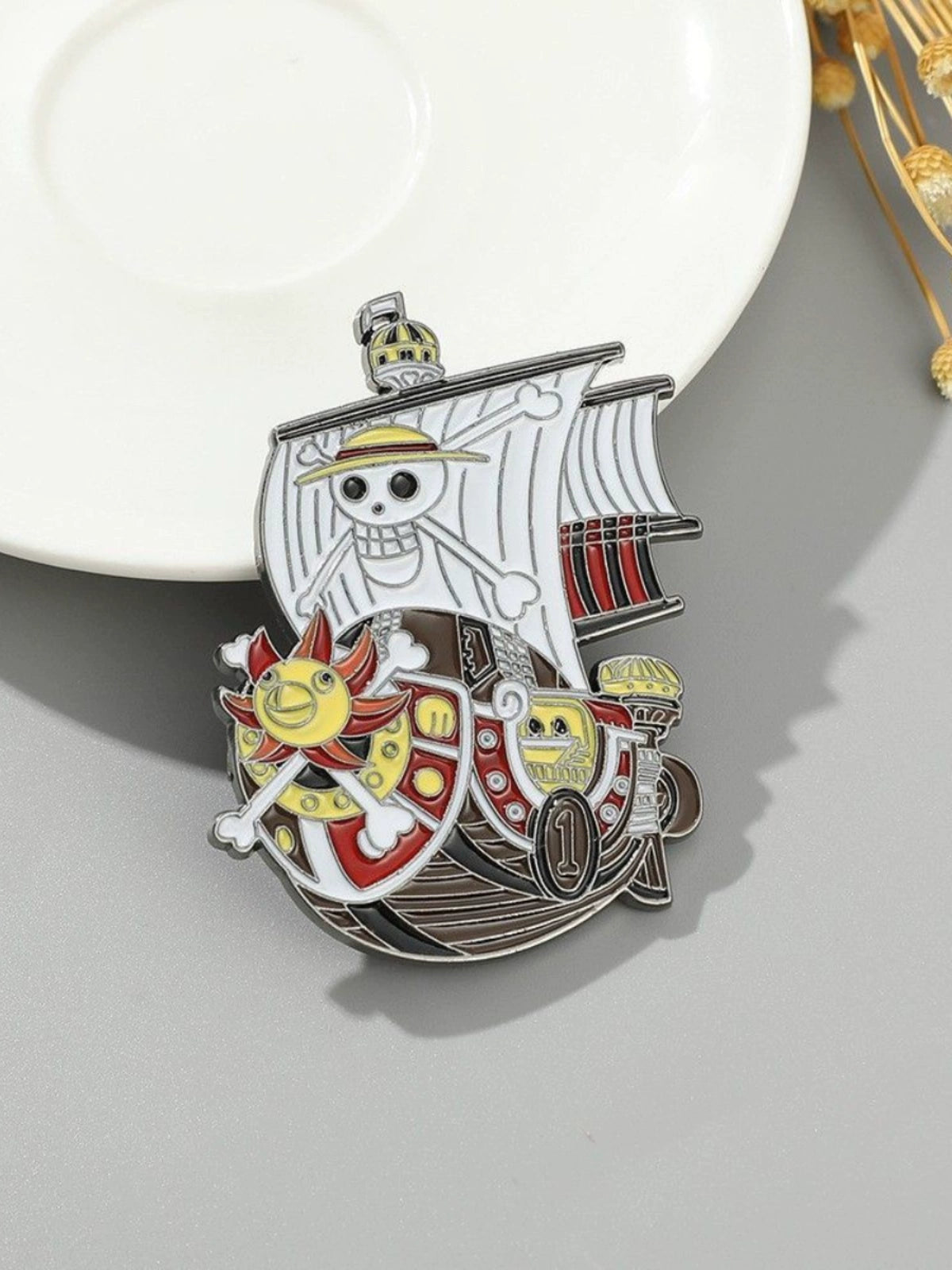 One Piece Straw Hat Pirates Metal Brooch Sunny Ship Pin for Bags