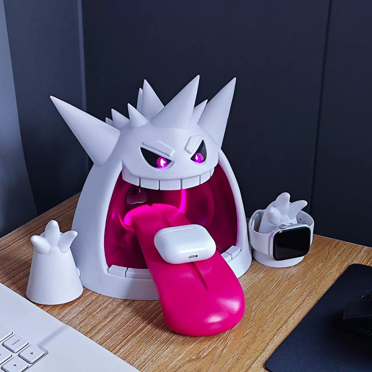 Gengar Charge Zone Pokémon Wireless Charger (Apple & Android Compatible)