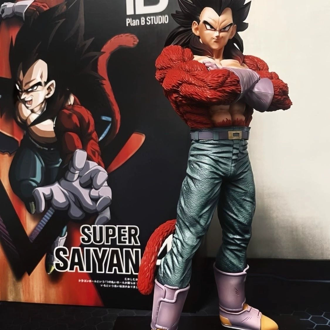 Saiyan Duality: SSJ4 Vegeta Double-Headed Figure