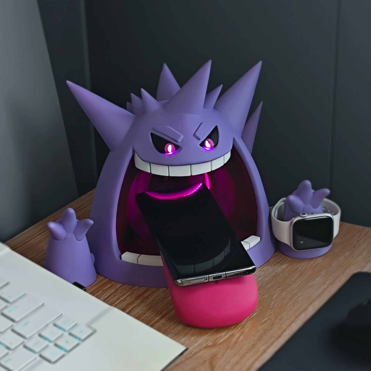 Gengar Charge Zone Pokémon Wireless Charger (Apple & Android Compatible)