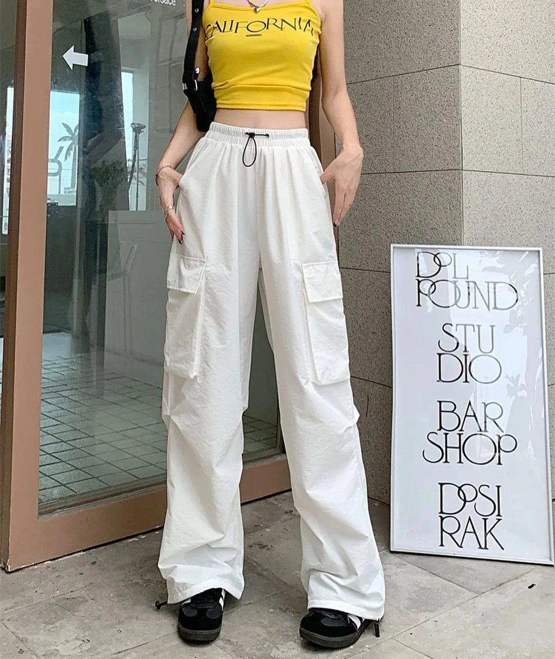 High-Waisted Cargo Pants – Anime Streetwear Meets American Cool