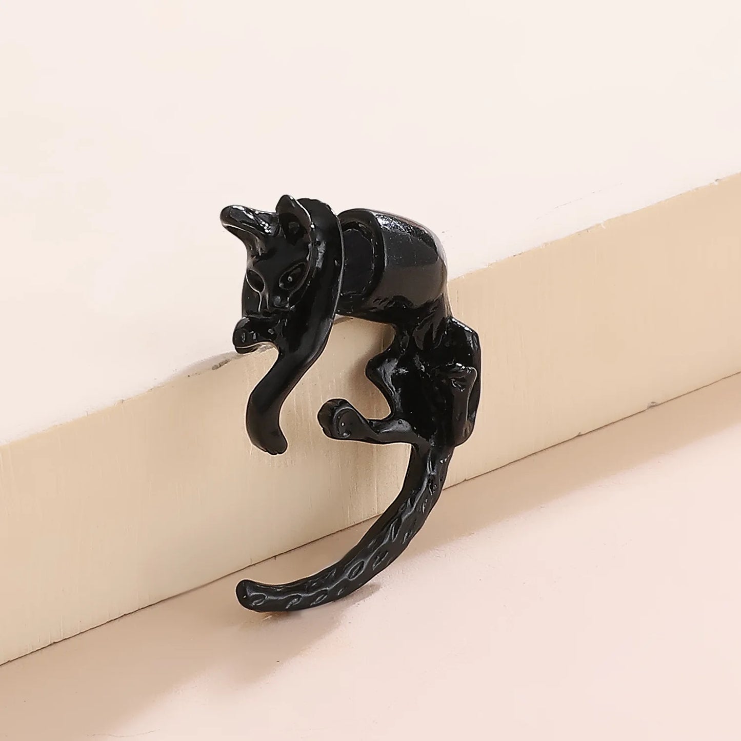 1 piece - Monster or Cat Earring