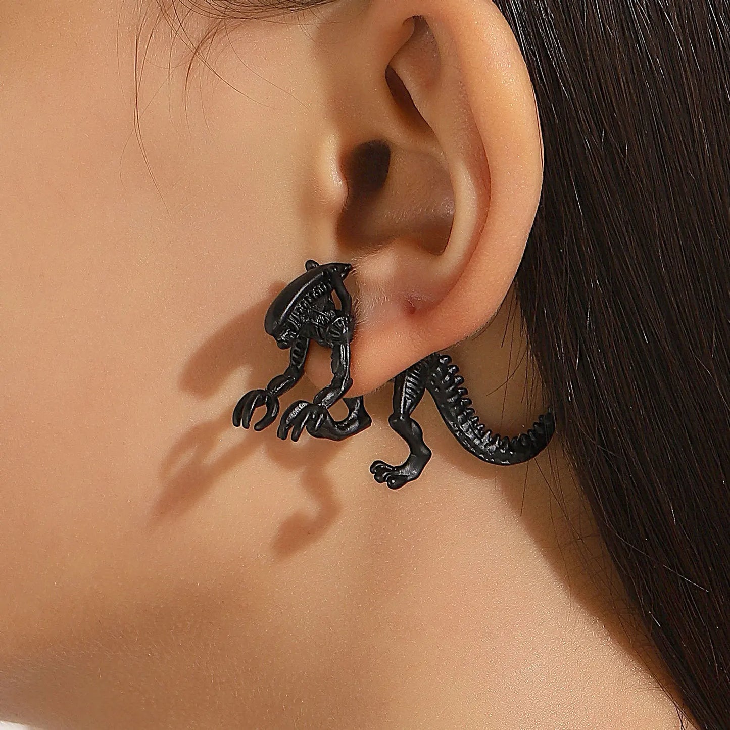 1 piece - Monster or Cat Earring