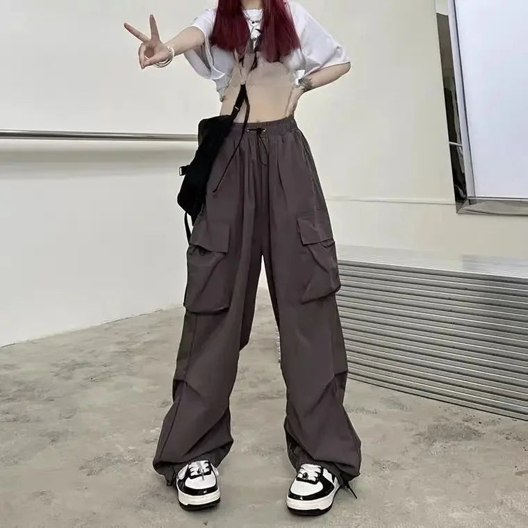 High-Waisted Cargo Pants – Anime Streetwear Meets American Cool