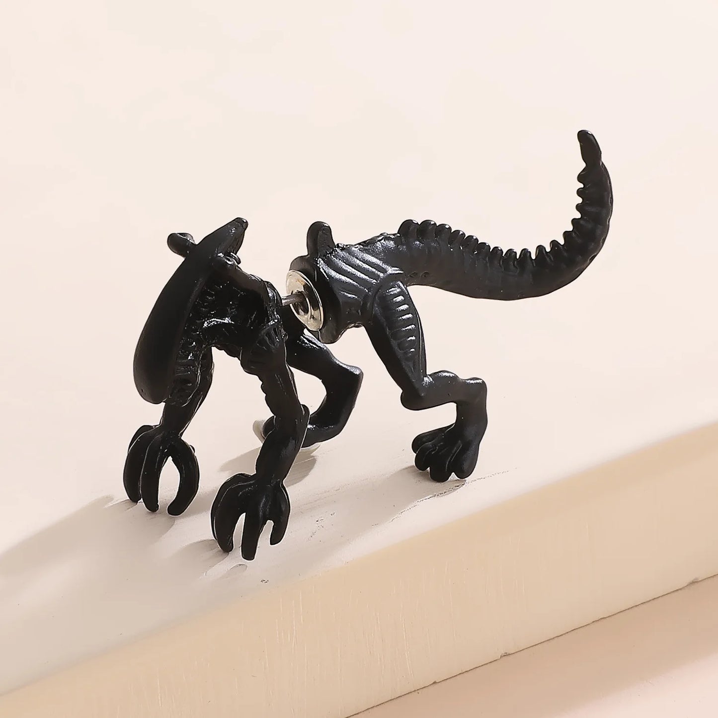 1 piece - Monster or Cat Earring