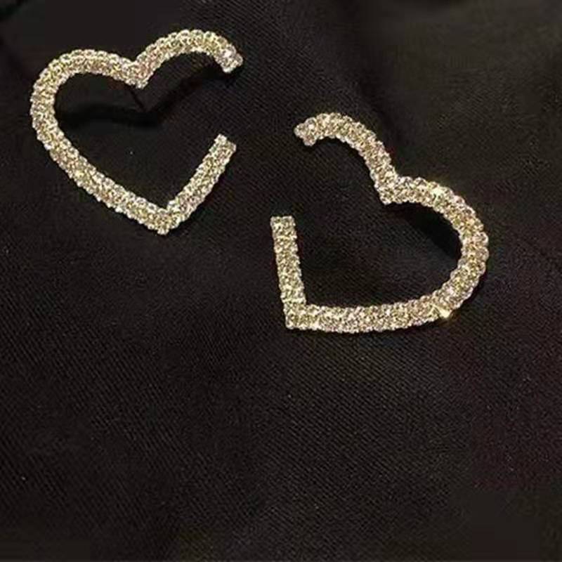 S925 sterling silver ear pins full of diamonds, love Korean version of personality Internet celebrity cold wind hoop earrings