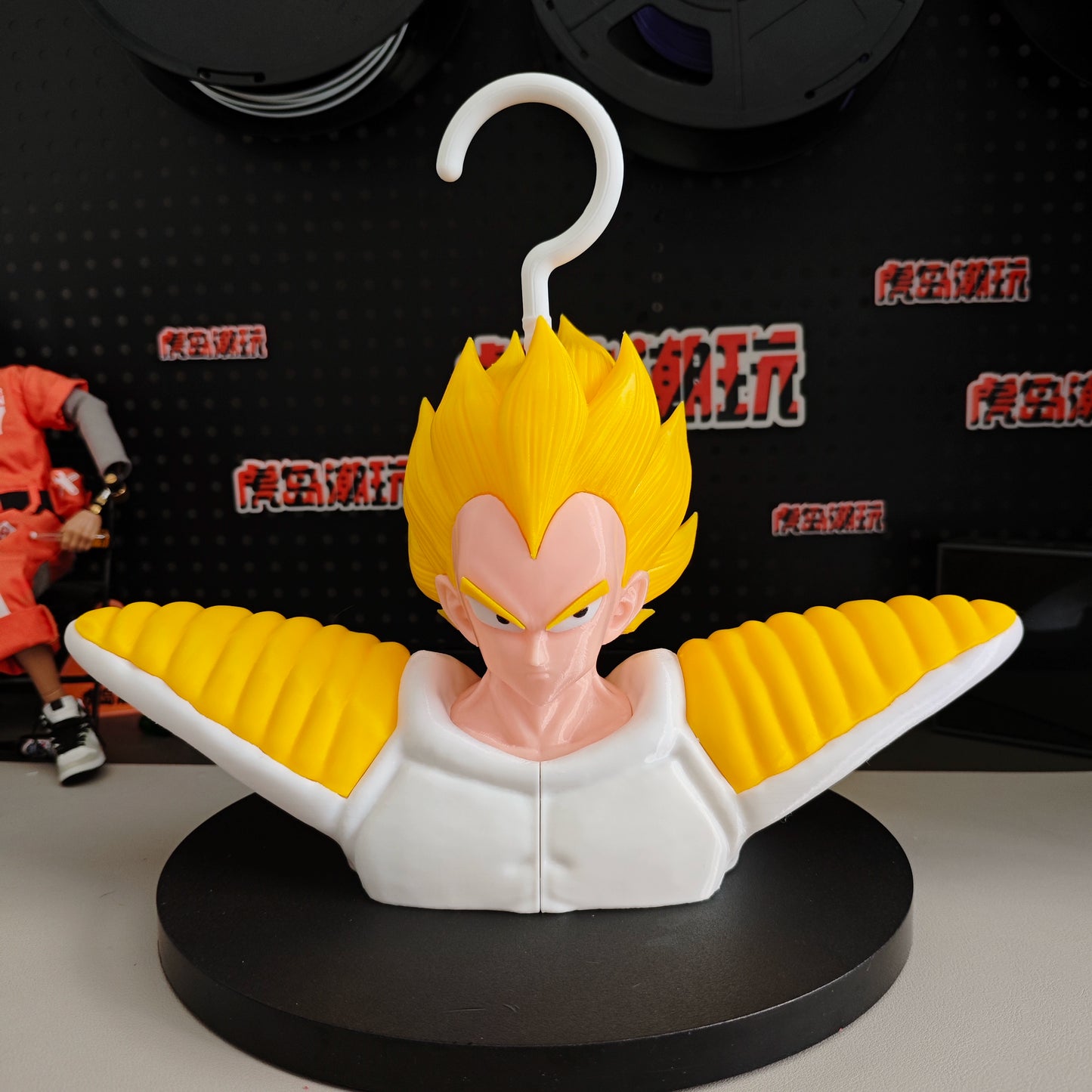 Dragon Ball Goku & Vegeta Hanger  Creative Drying Rack & Anime Gift