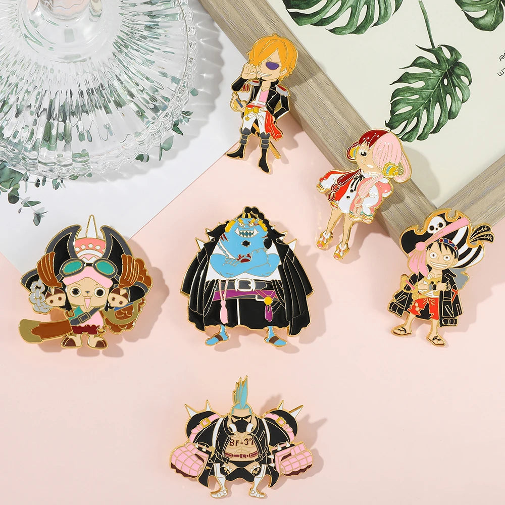 New Japanese Anime ONE PIECE Brooches Badge Luffy Nami Chopper Jinbe