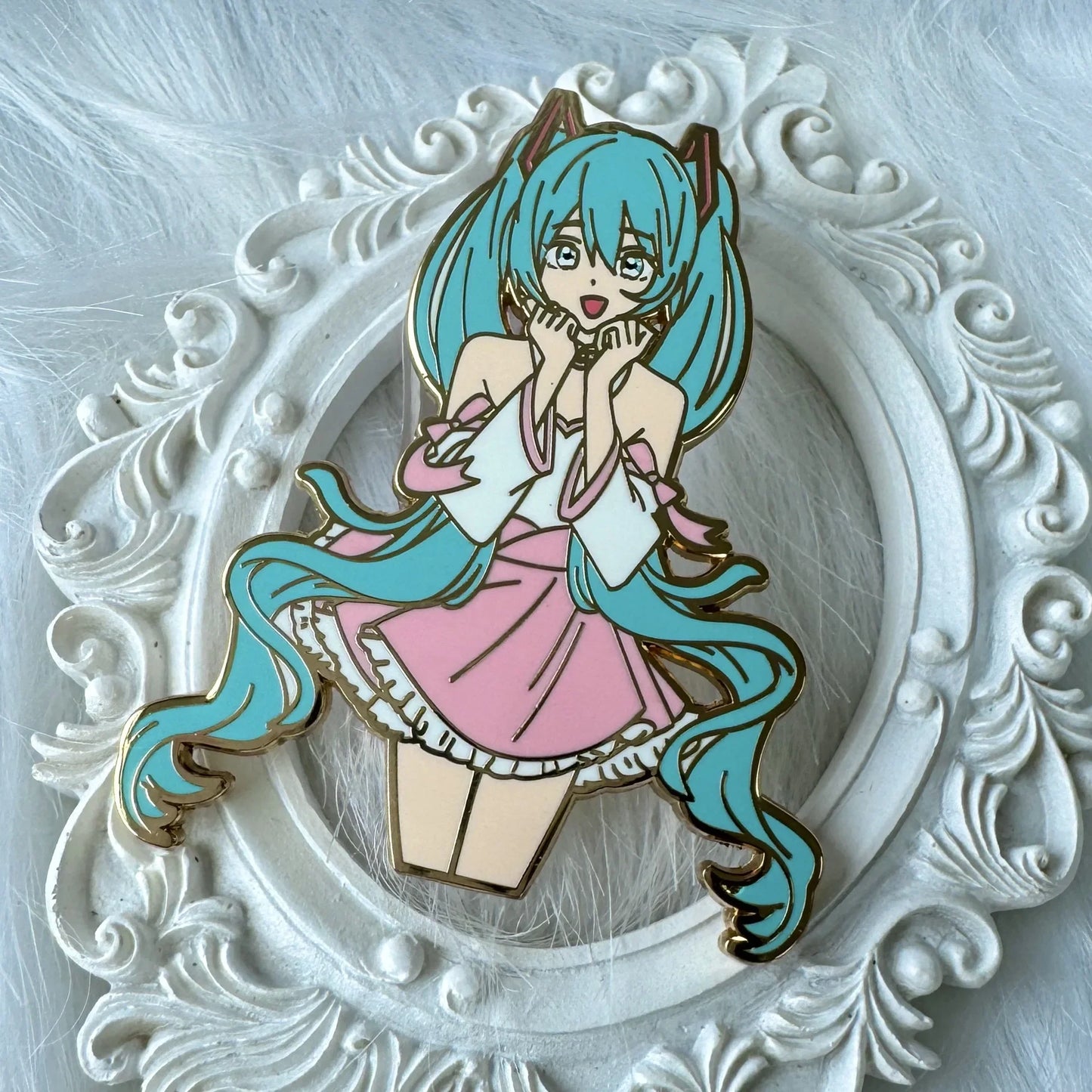 Hatsune Miku Metal Badge Enamel Brooch